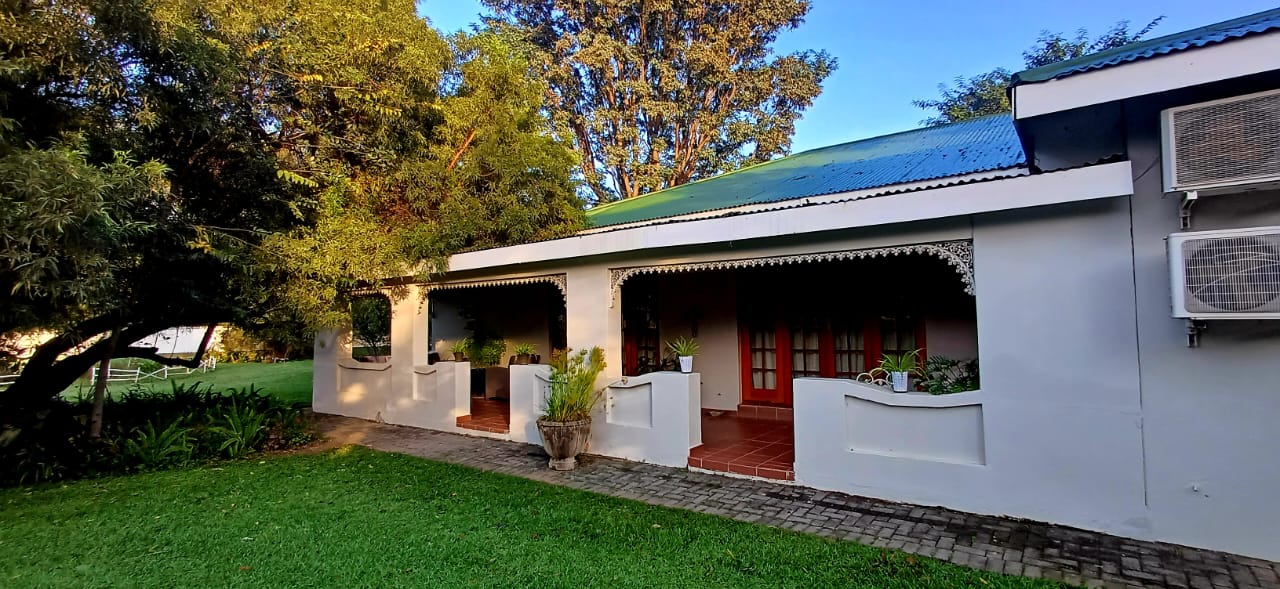Exterior veranda of the Sage Suite